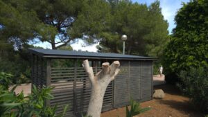 Caseta-de-jardin-Elias-montada-y-pintada-en-Ibiza