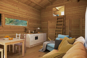 Caseta de madera con altillo Stefan 1