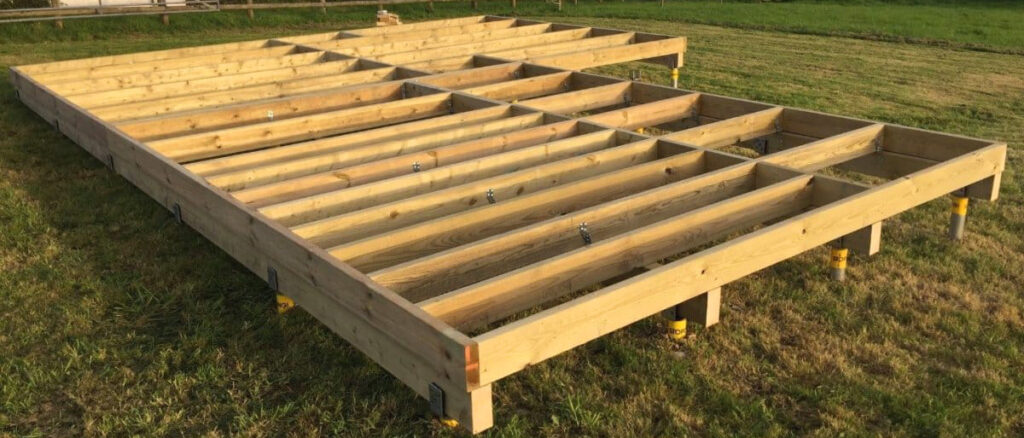 Base de tornillos de anclaje a tierra