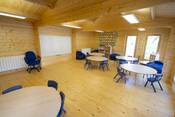 Large Log Cabin - Classroom - Conference Room 60m2 | 70mm | 5×12 m