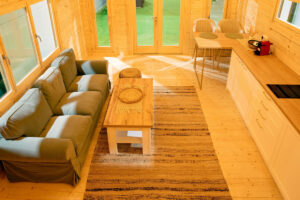 Caseta de madera de un dormitorio ‘Stefan 1’ en nuestro showroom en San Pedro de Alcántara, Marbella 6