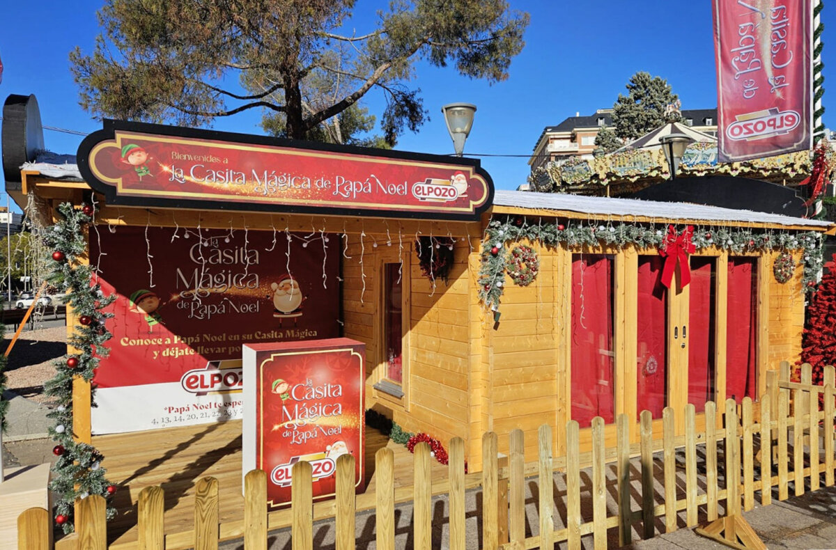 Caseta de madera personalizada para el Mercadillo Navideño de la Plaza de Colón Madrid