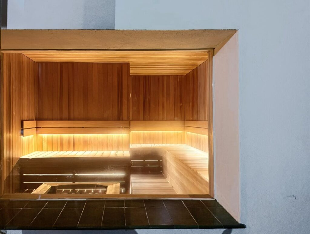 Sauna de Madera Termotratada Construida en Marbella: