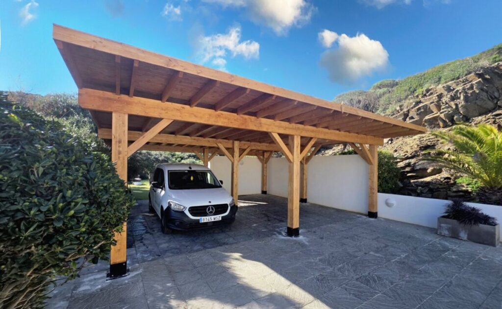 cochera de madera a medida