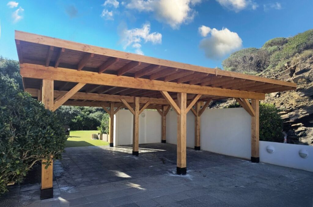 cochera de madera para dos coches