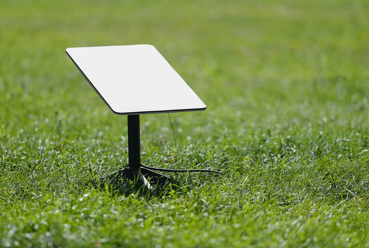 starlink satellite dish on the lawn